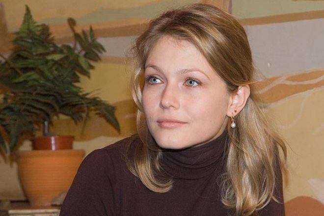 Эльвира Болгова – биография, фото, личная жизнь, новости, фильмография 2023